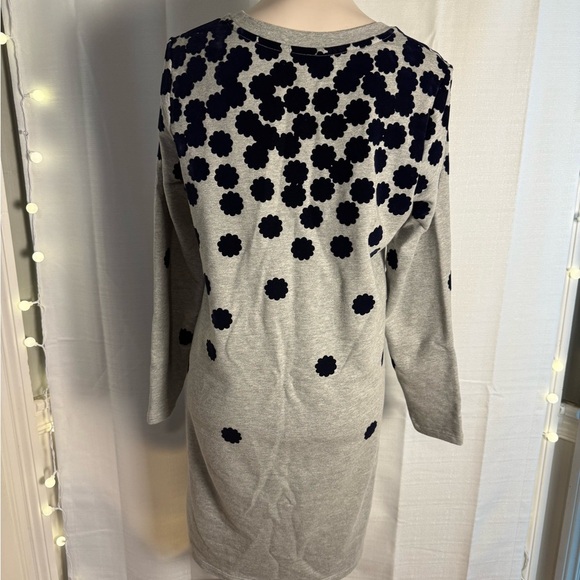 Boden Gray Top with Navy Accents - Picture 2 of 6